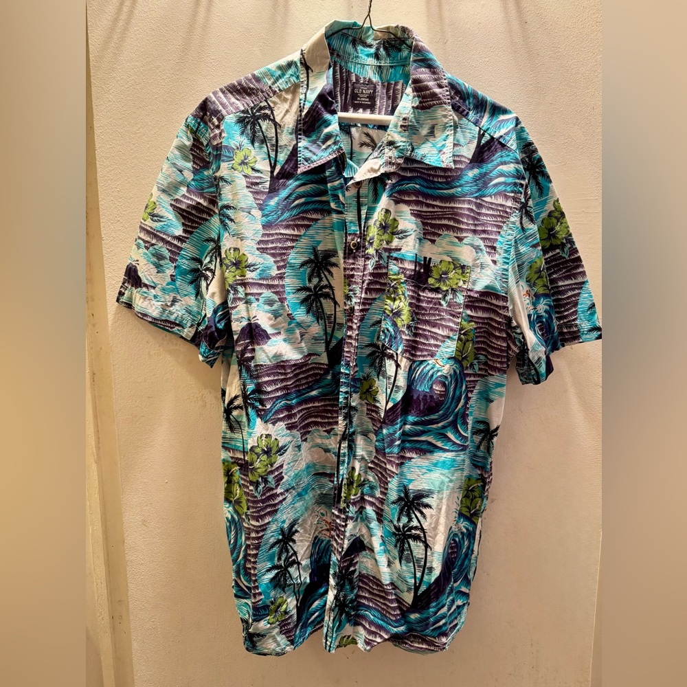 Old Navy Men's Ocean Breeze Print Shirt